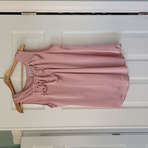 dusty pink sleeveless women's blouse. Sz M. Gathered neck Violet & Claire